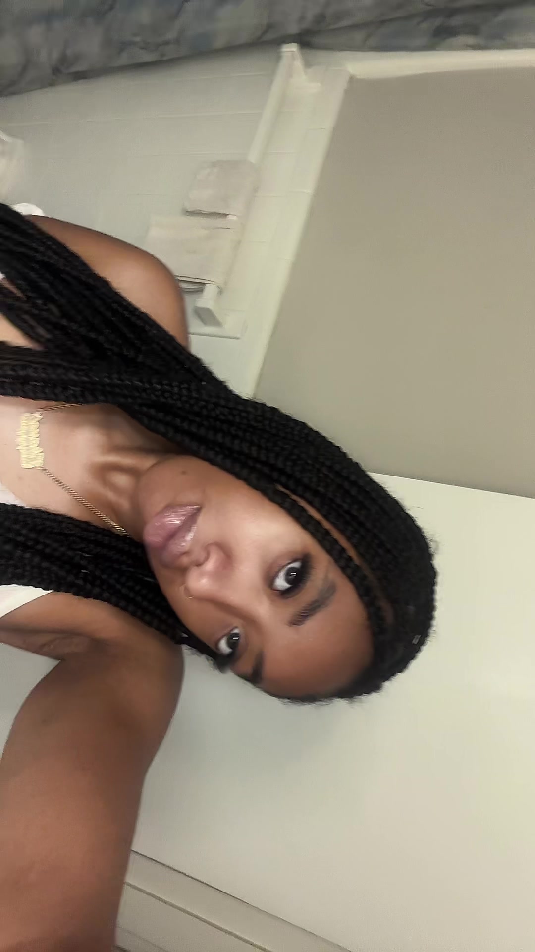 @undercoverbaddie007