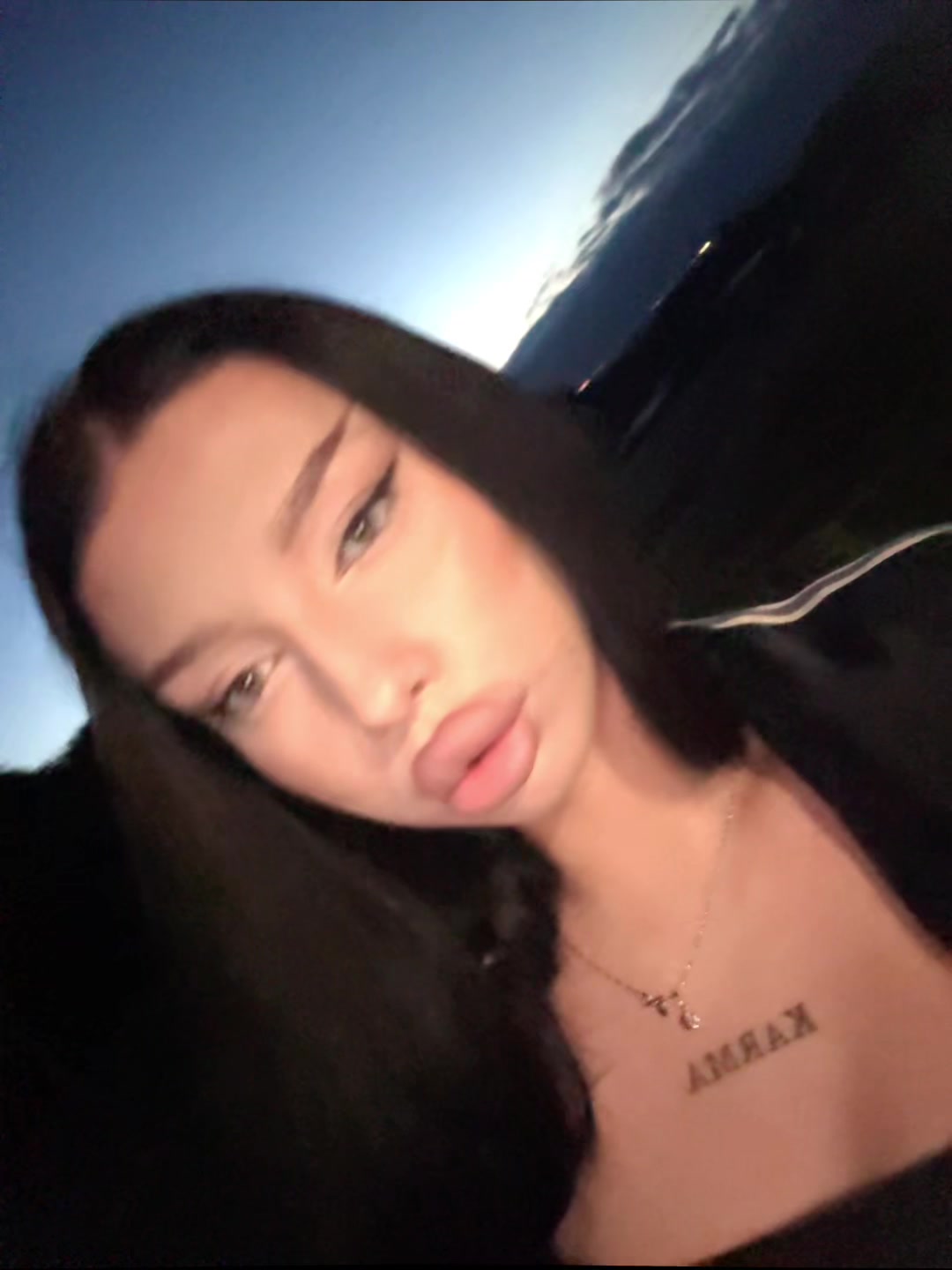 @KV