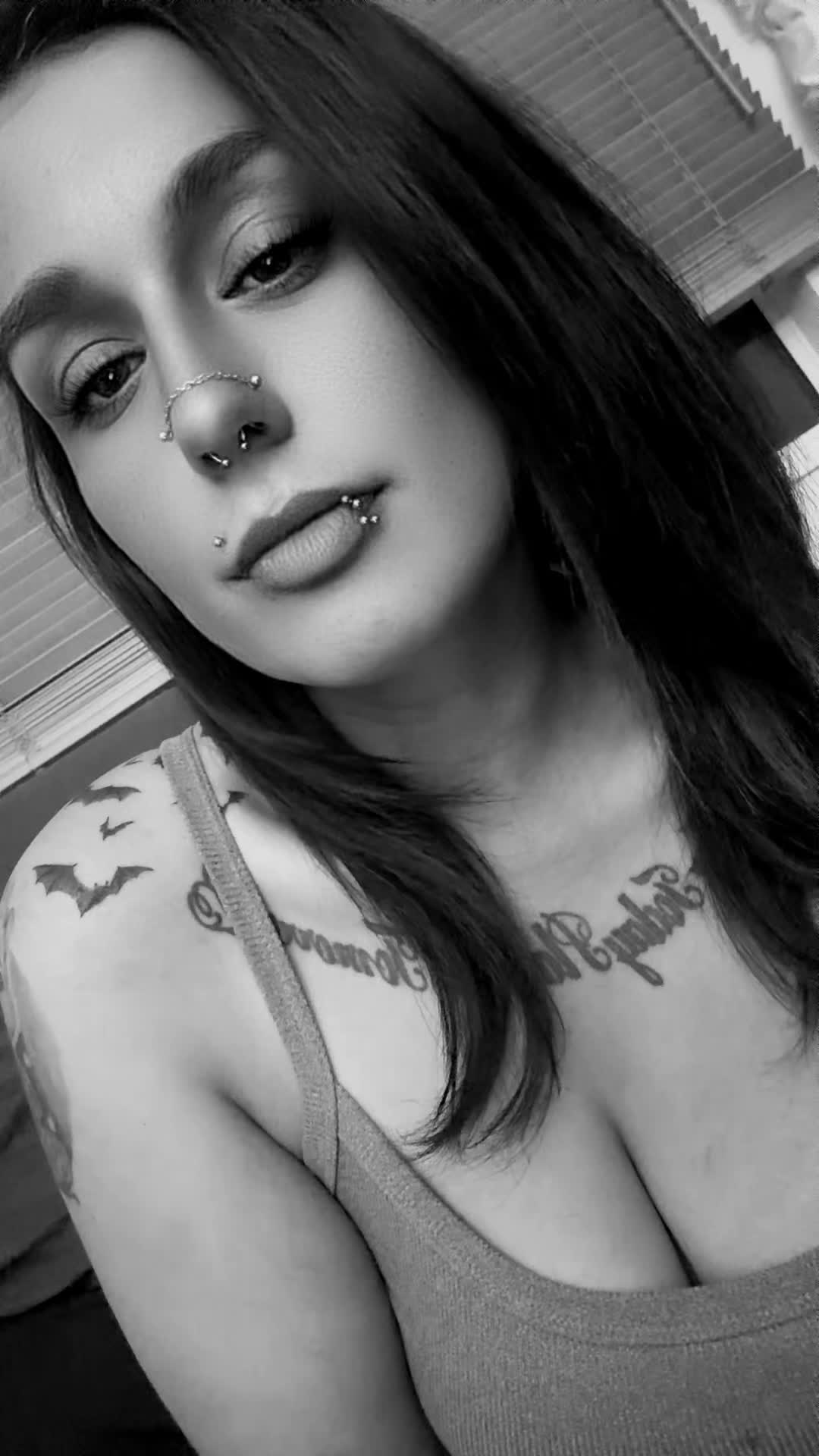 @kaluhmarie