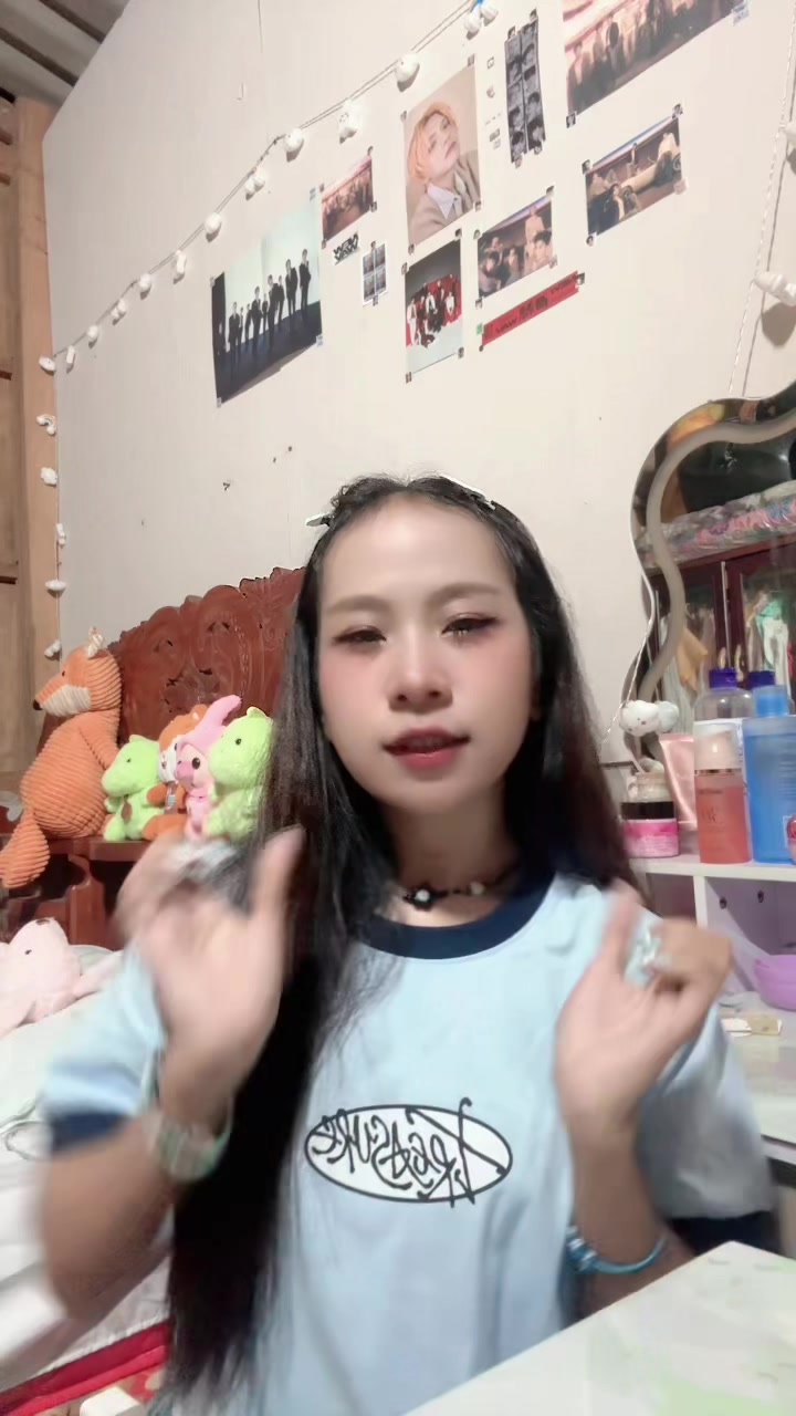 @Shishi ๐ฉต๐