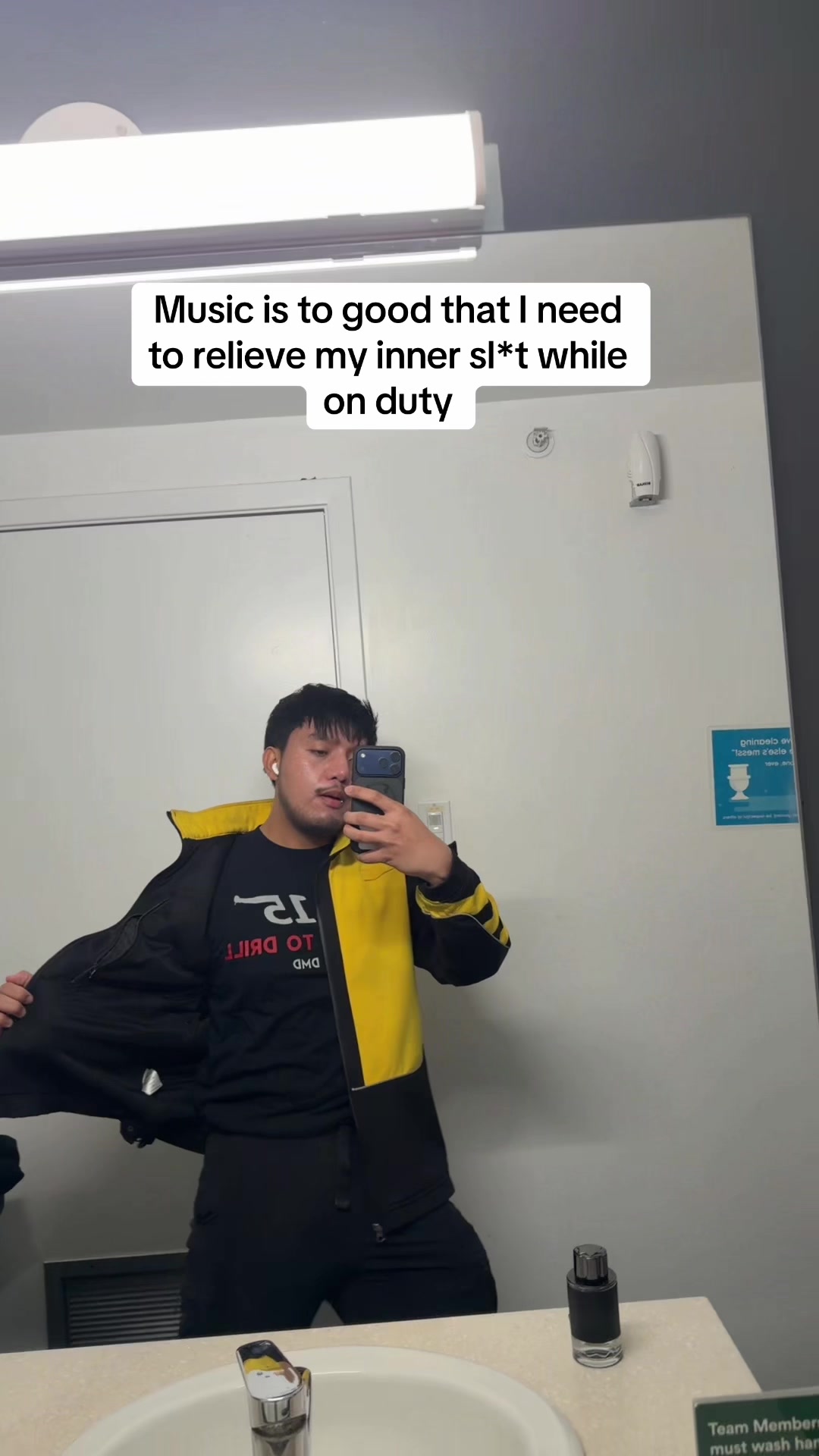 @Dayrone