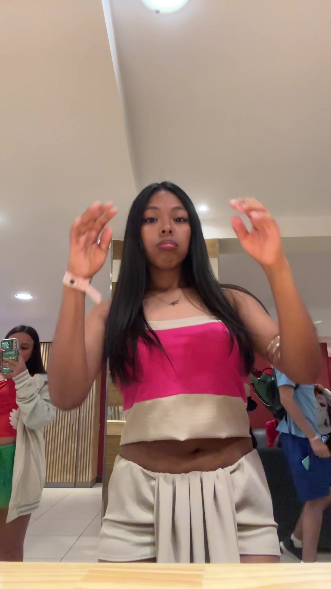 @kiaraaa._.thv