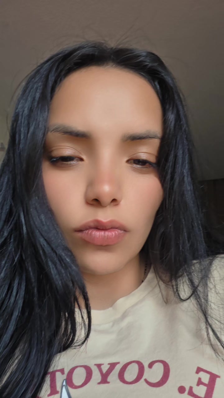 @Anniesexteenoficial