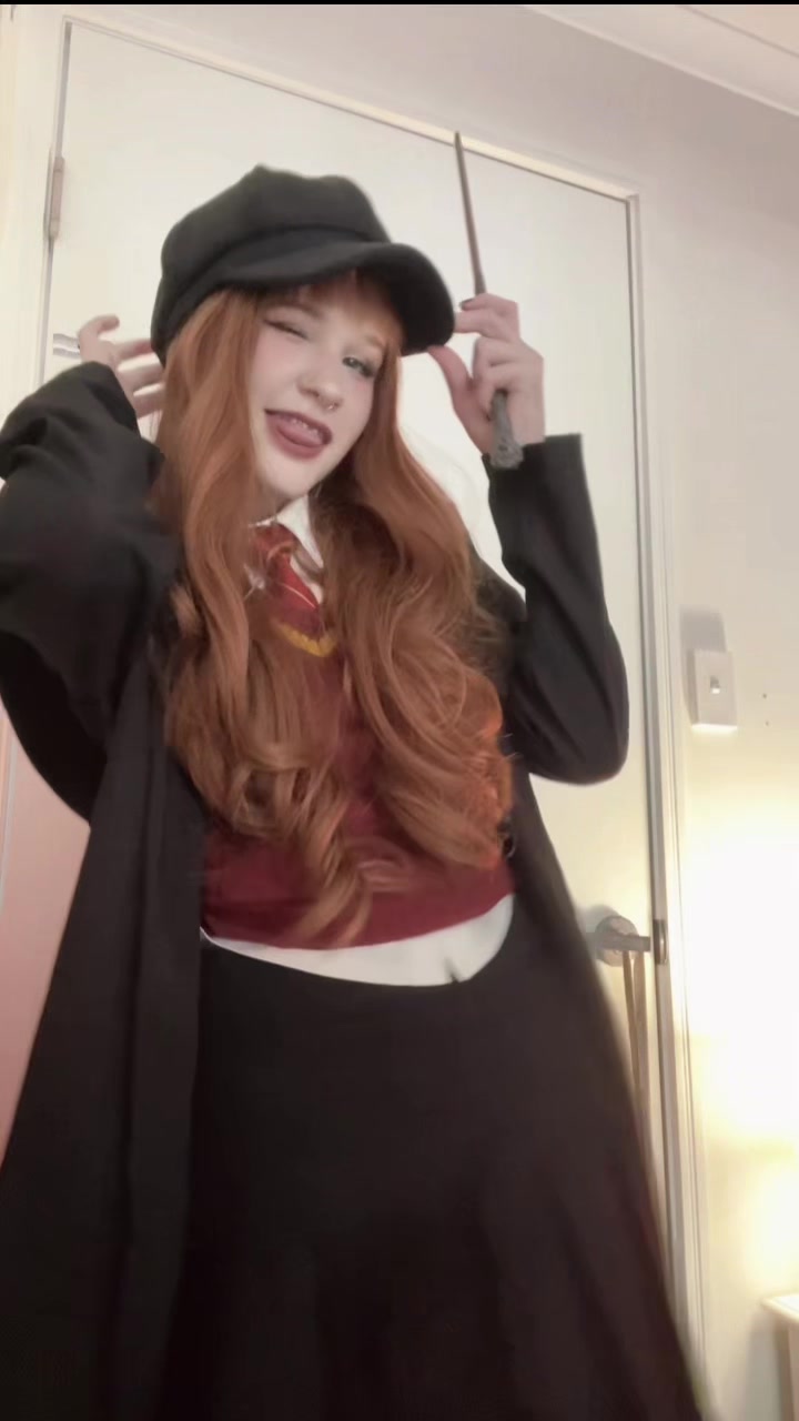 @Idella ༘ ⋆