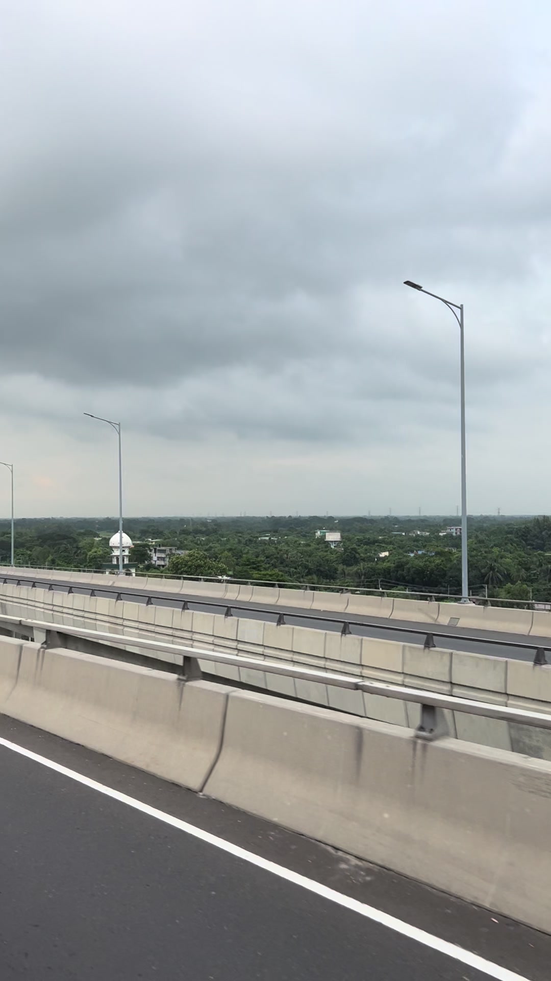 @মোহনা 🦋