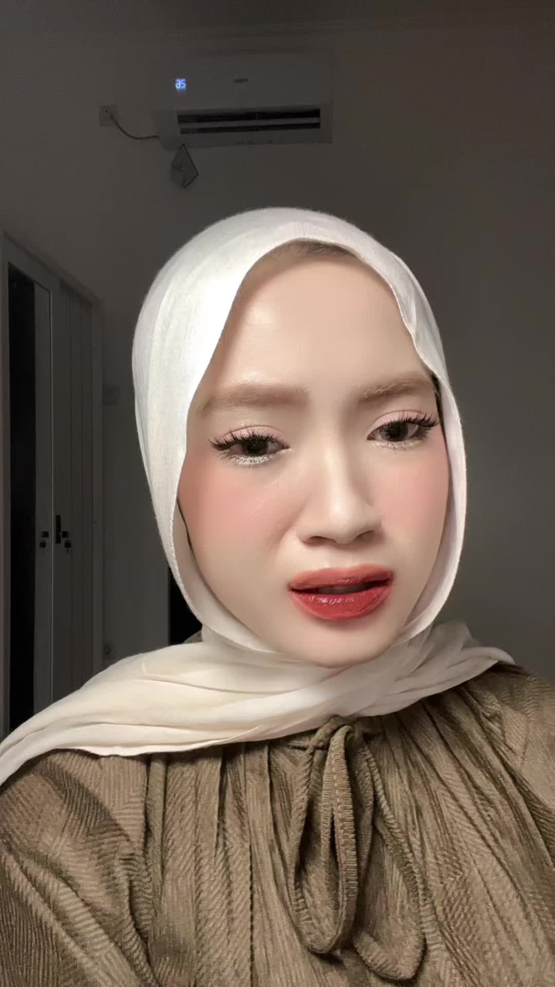 @alivaaliyaa