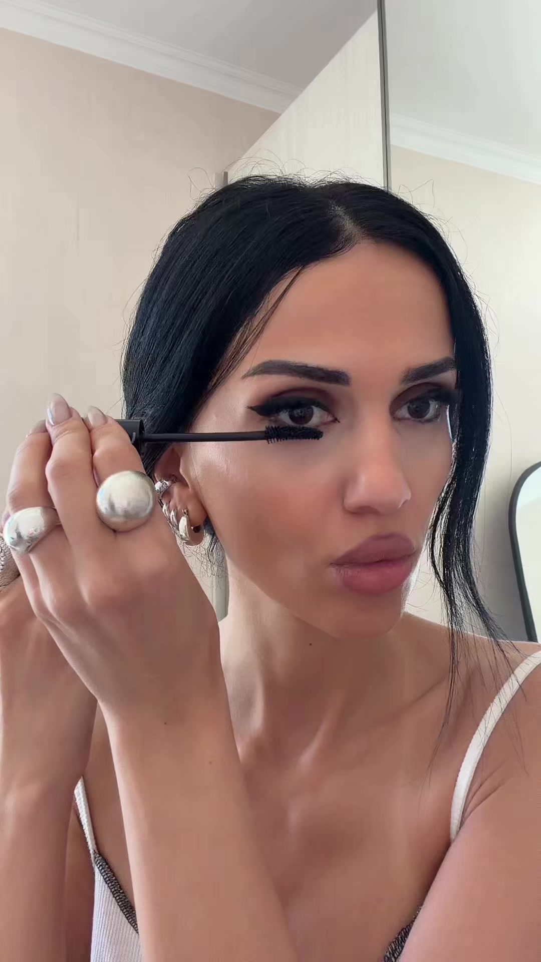 @morticia