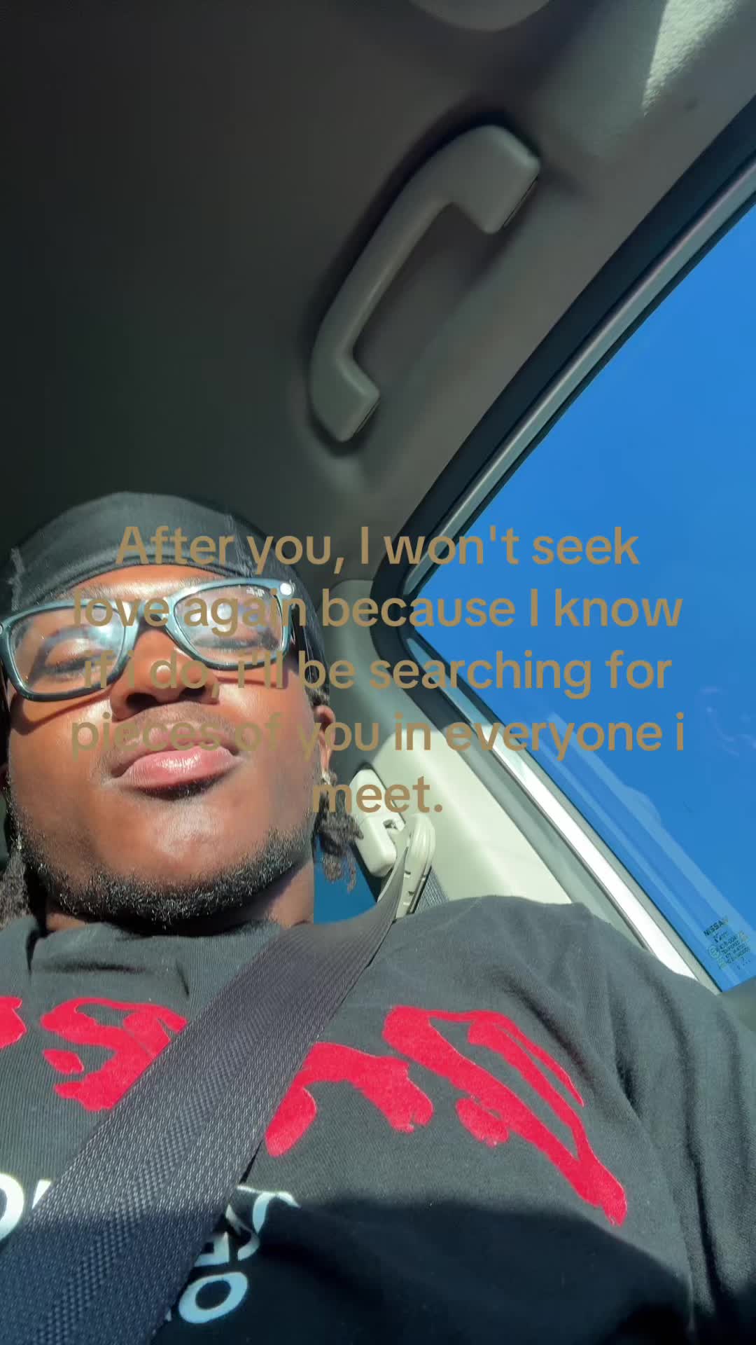 @😶