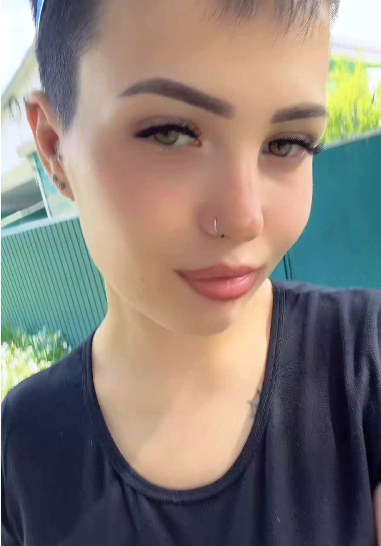 @girl with short hair 🫦