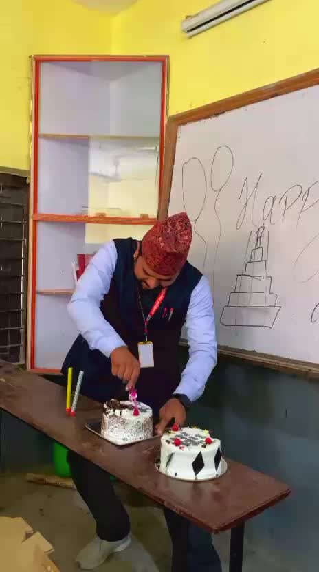 @दिनेश शर्मा पौडेल