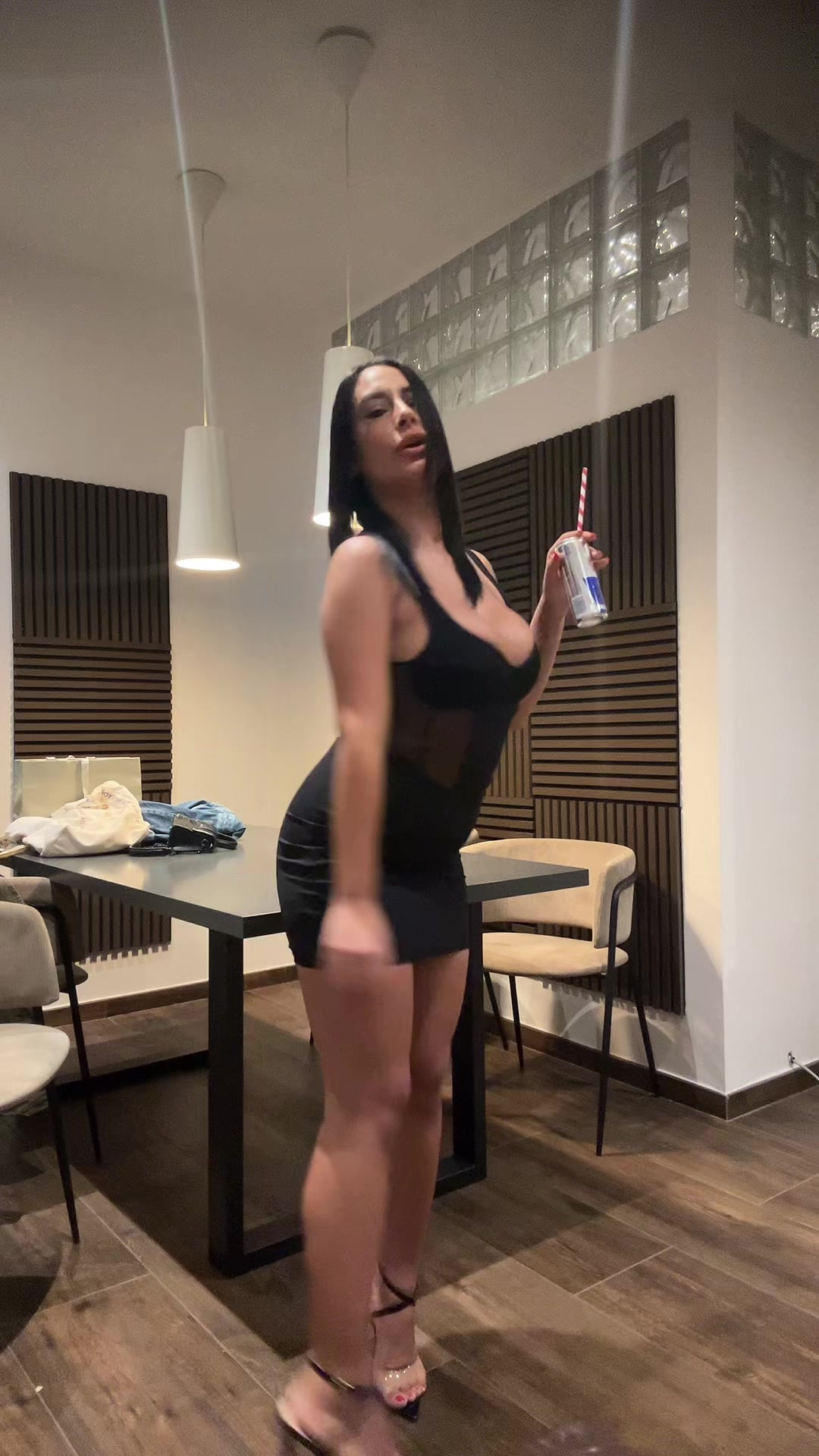 @MM__