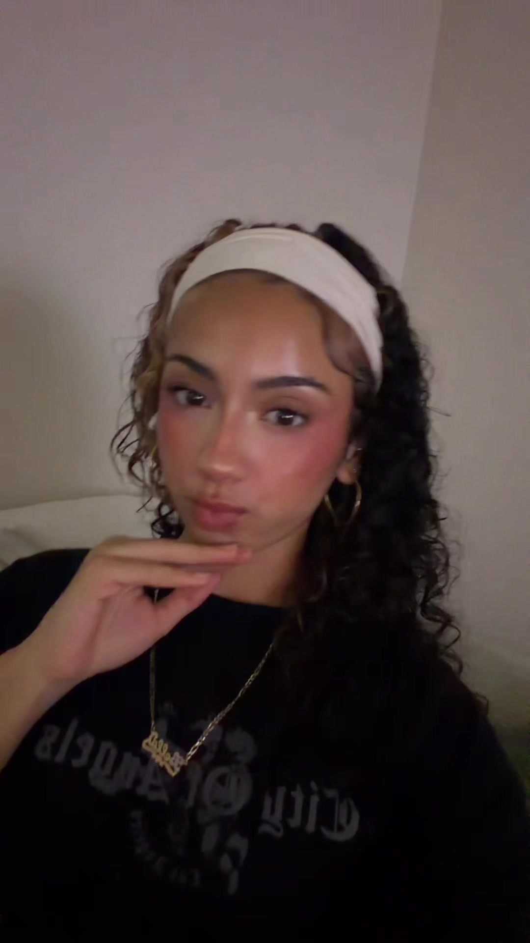@bellabae