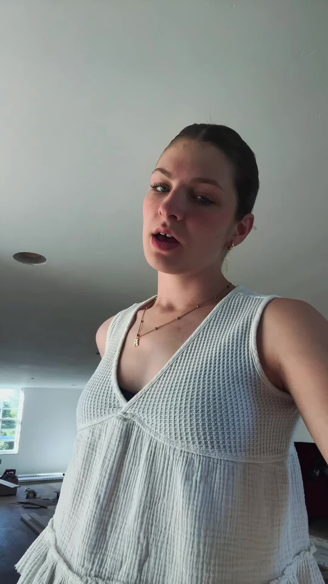@Raegan_grace
