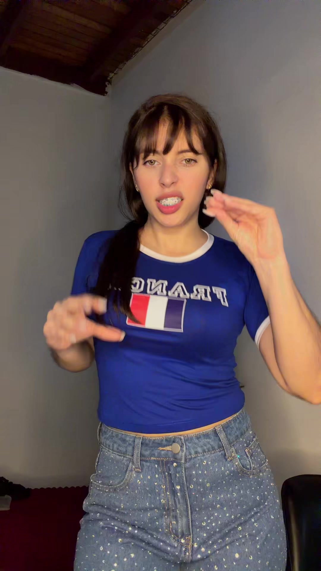 @Alejacamach1