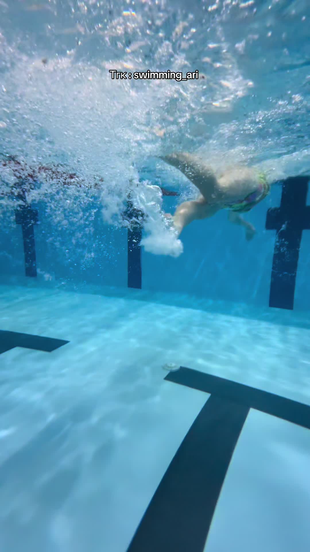 @ari.swimming💙