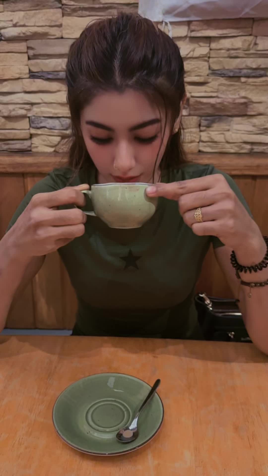 @monstylez