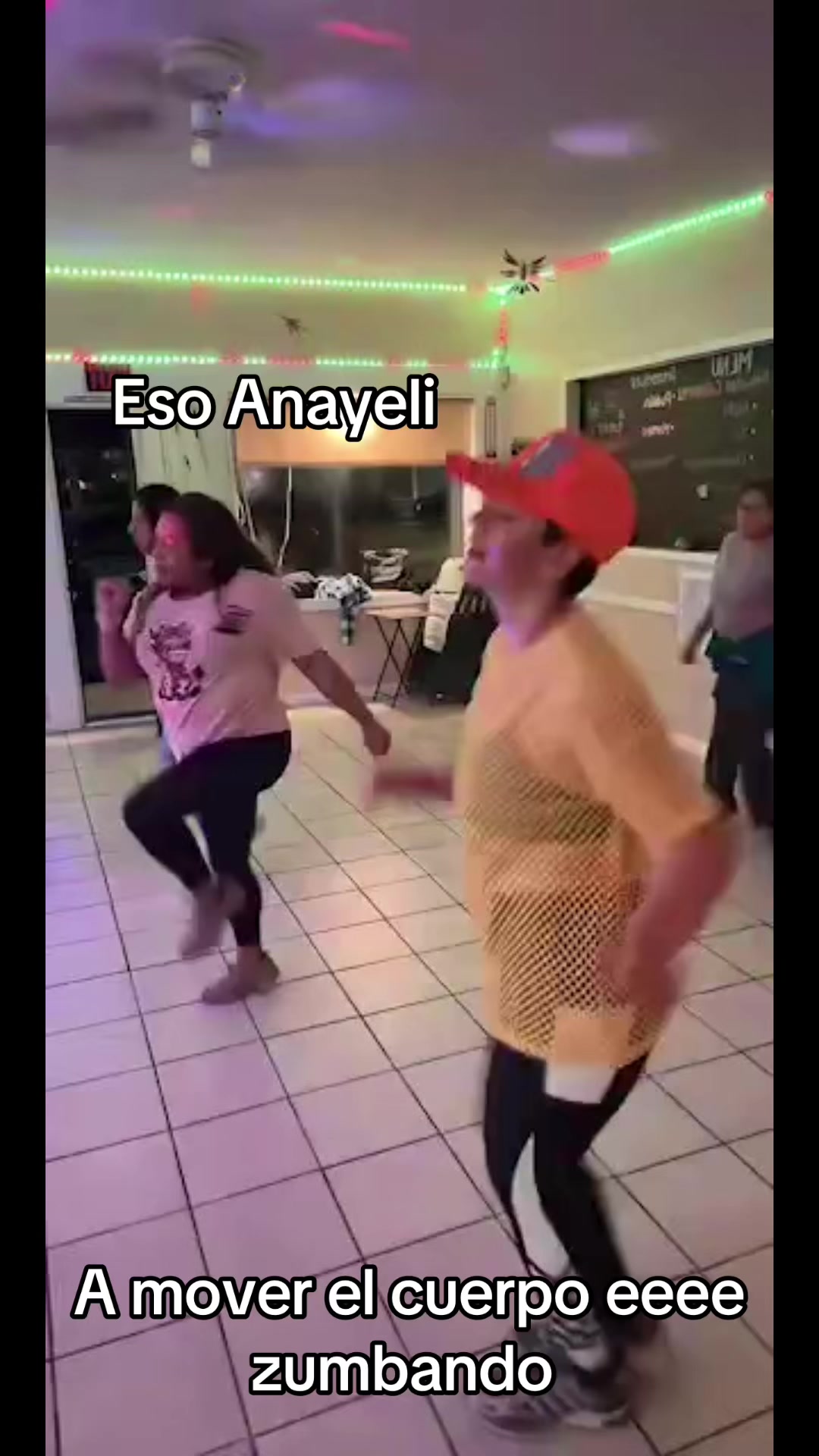 @vickisisepuede
