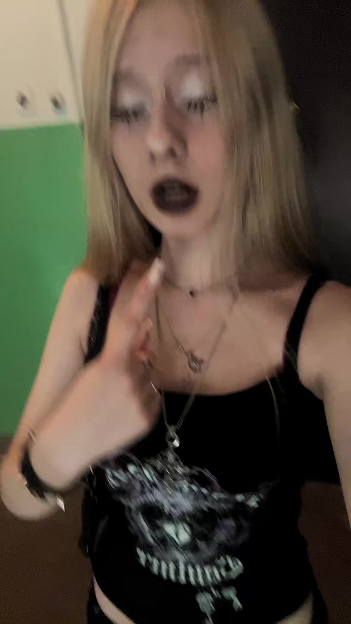 @bloody.kitty
