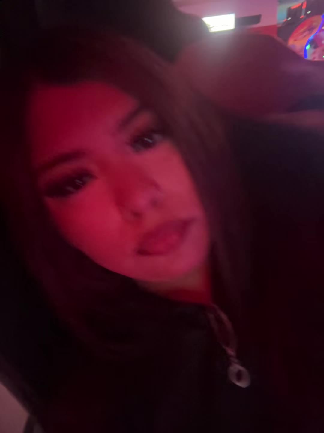 @Mariꨄ︎
