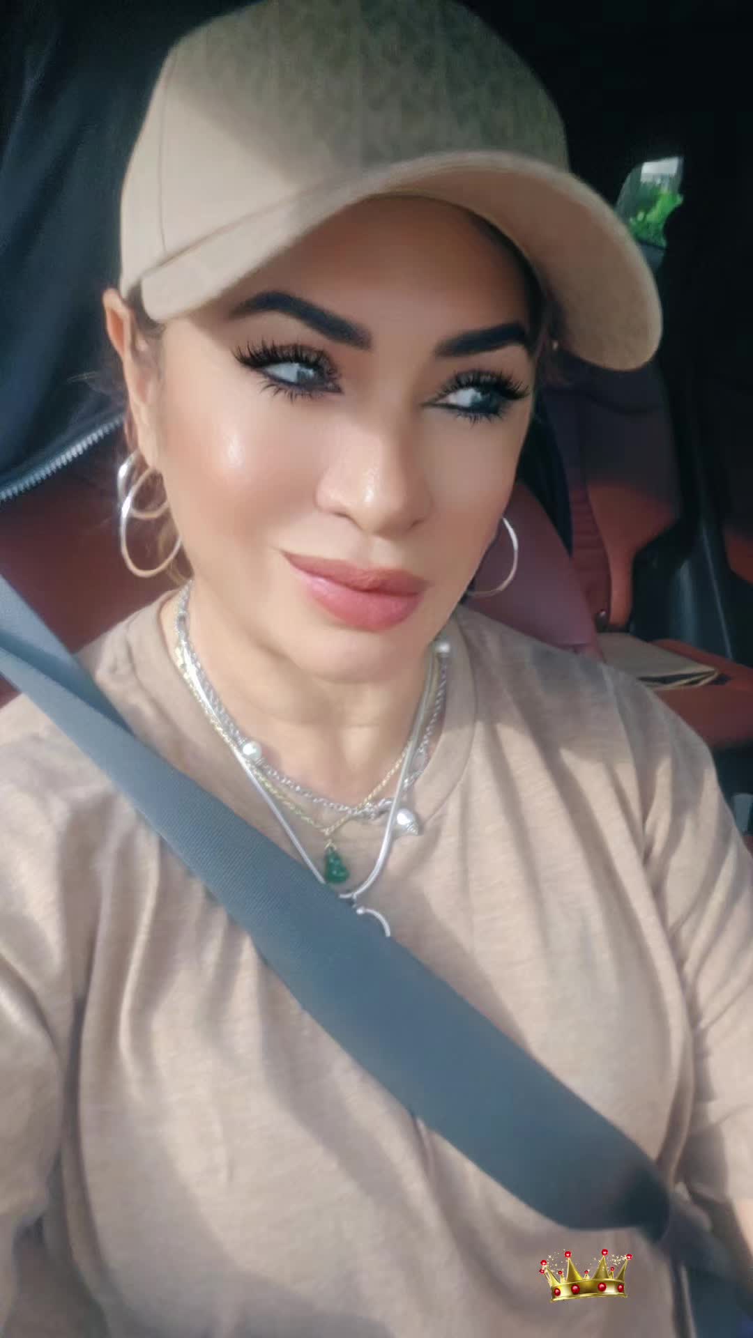 @Queen