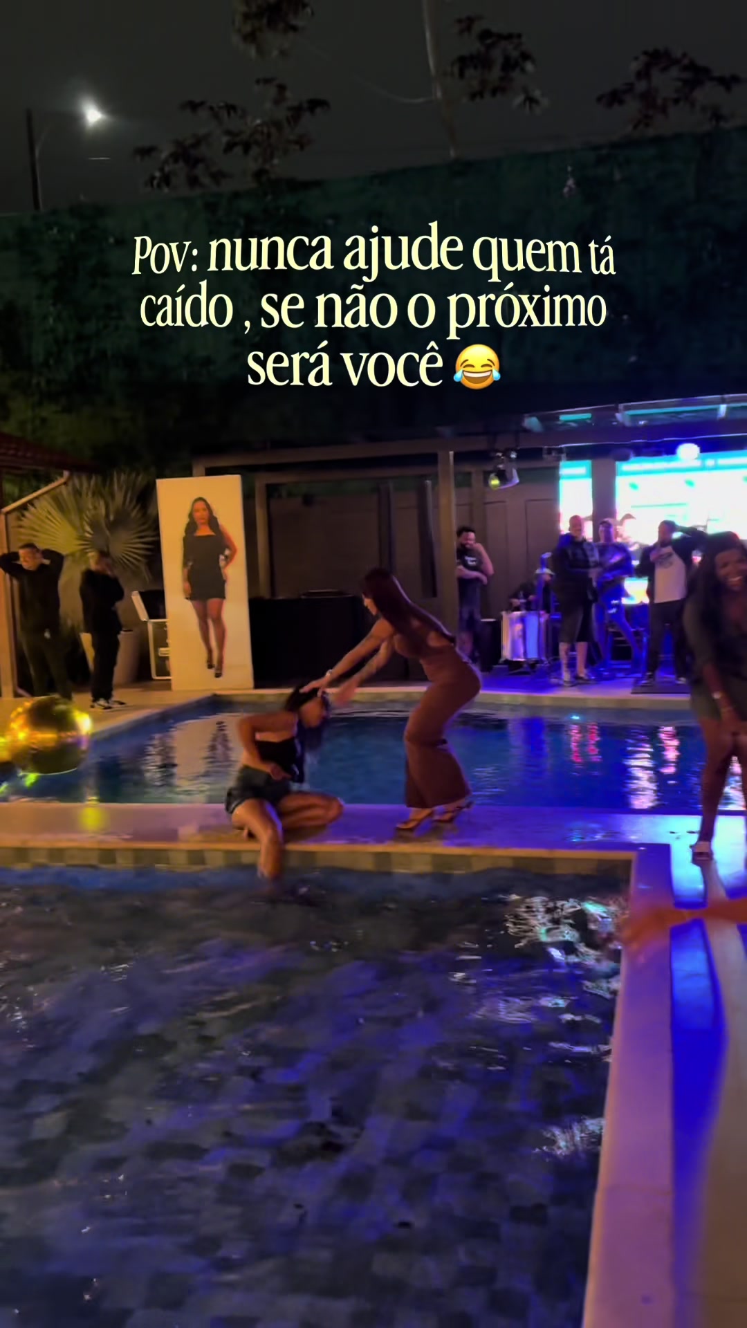 @Alineamorimooficial