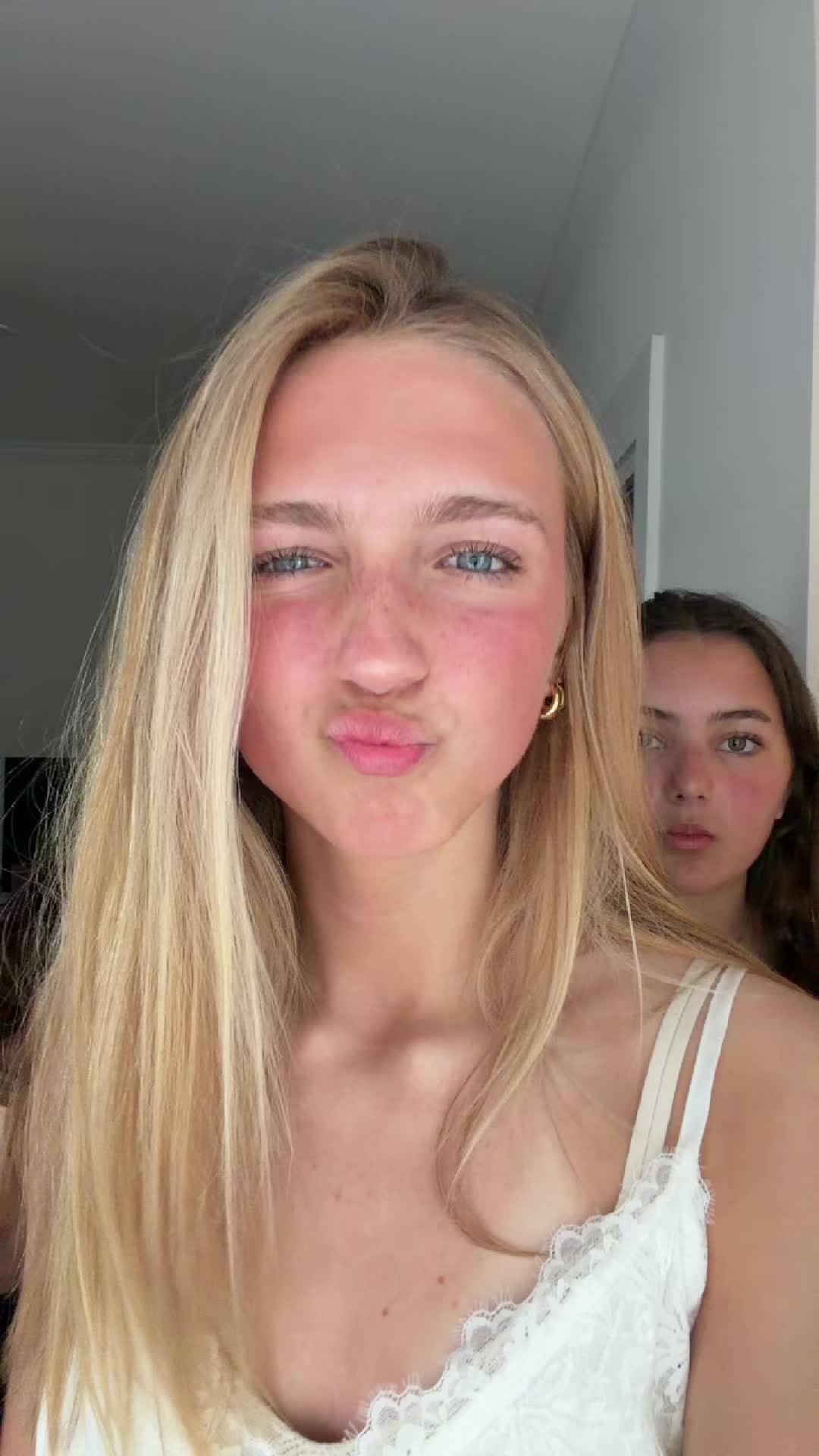 @evie.burrow