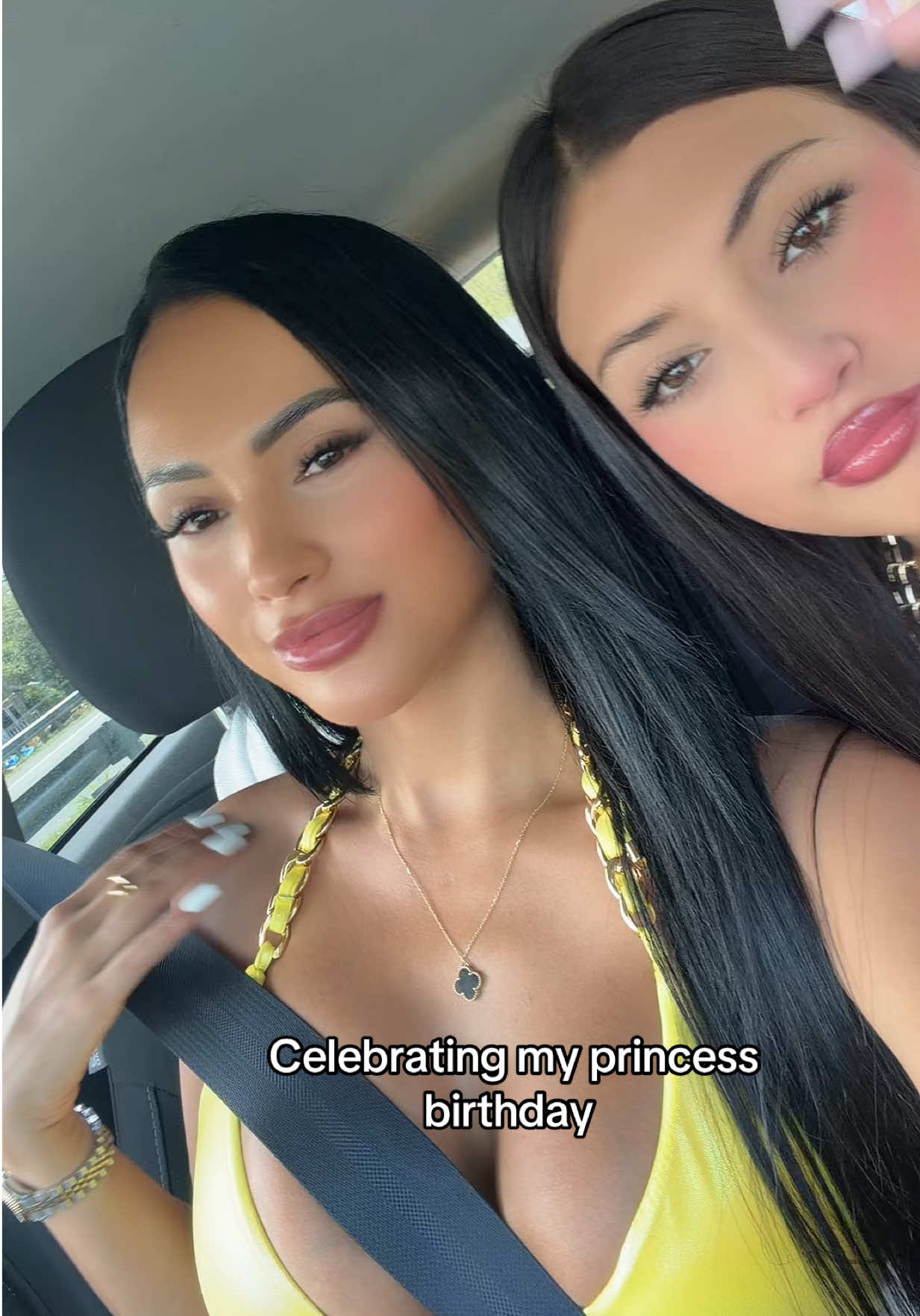@Pocahontas 🩷🦋 | UGC