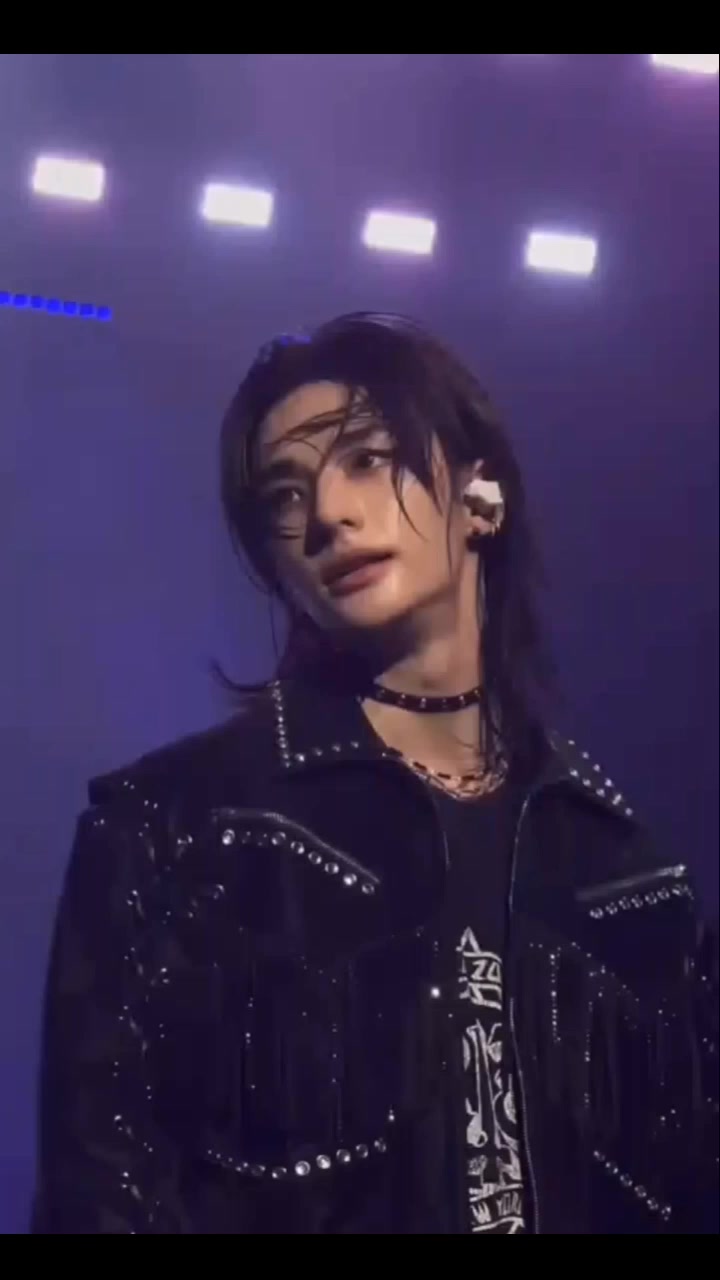 @𝗕𝗮𝘁𝗚𝗶𝗿𝗹🦇