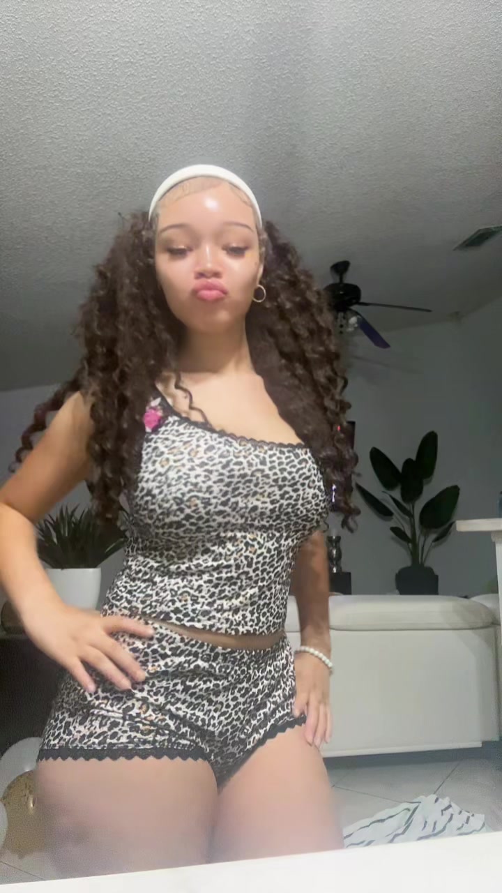 @zeueevah