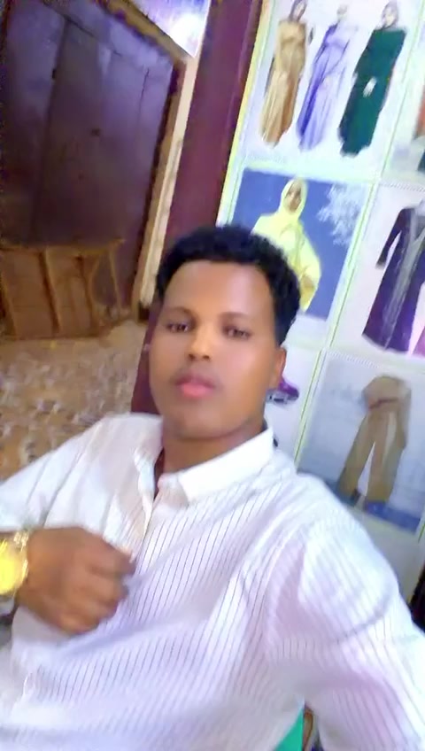 @BURGOOSOLE🇸🇴