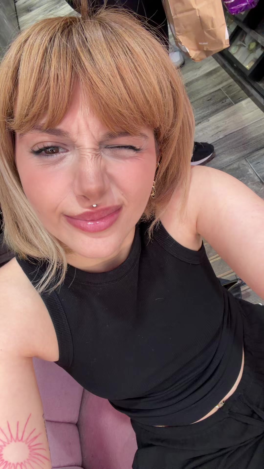 @🤡