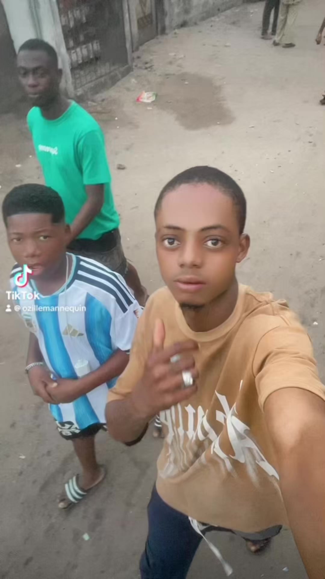 @ESCOBA EL
