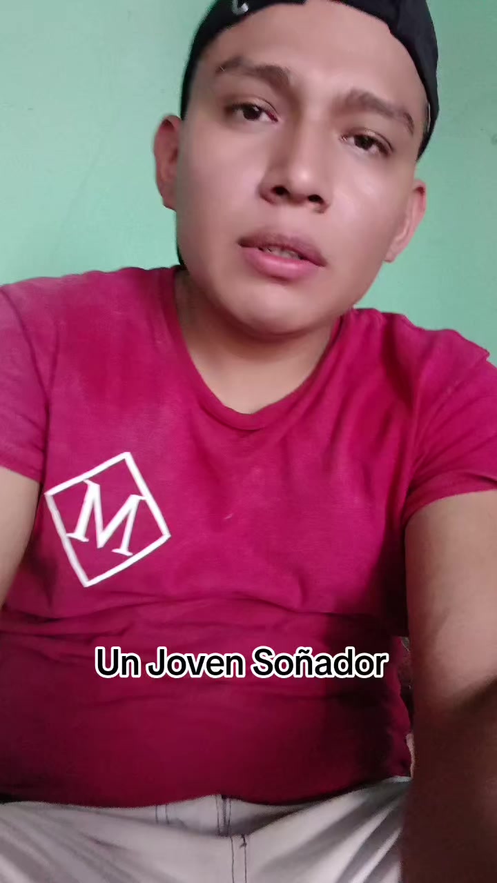 @Un Joven So&ntilde;ador Sv