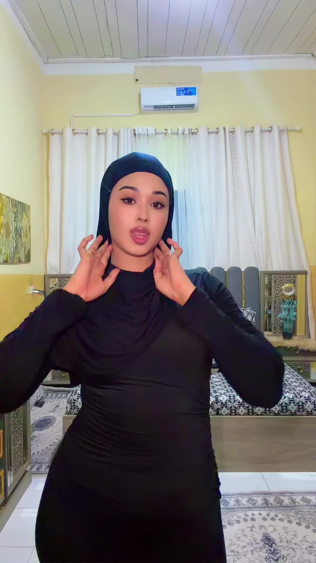 @Queen-aisha🦋