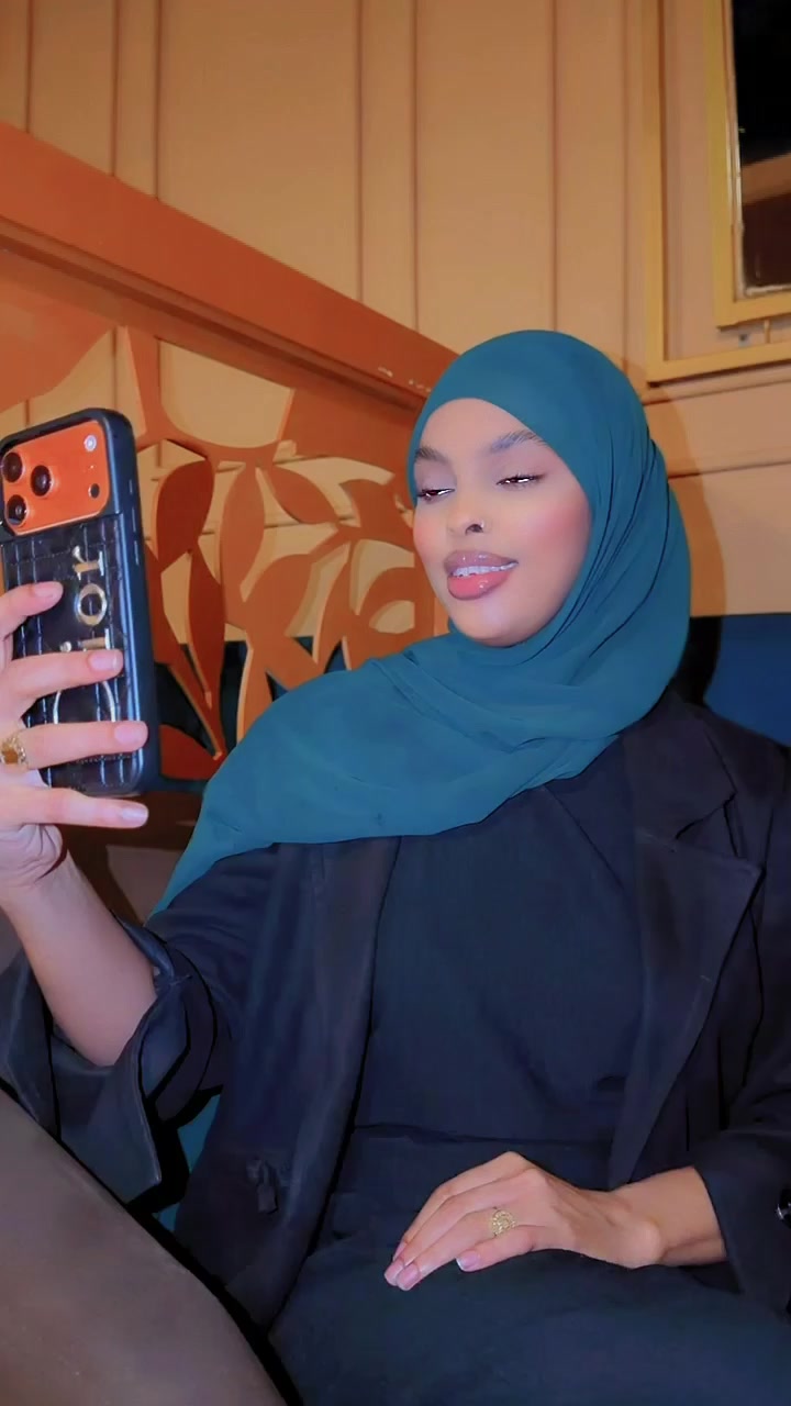 @Fadumo Riyaad