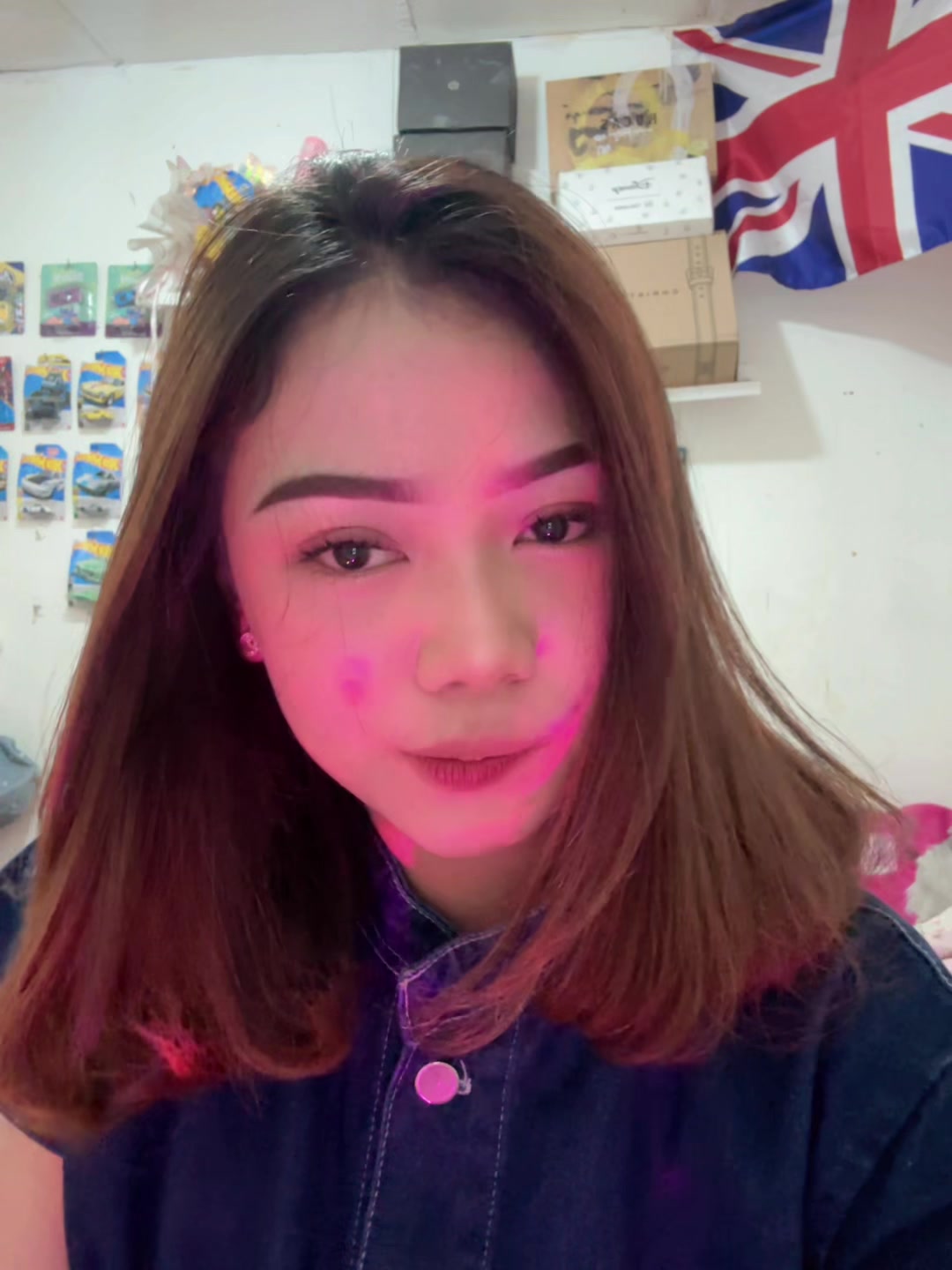@𝐚𝐧𝐢𝐬