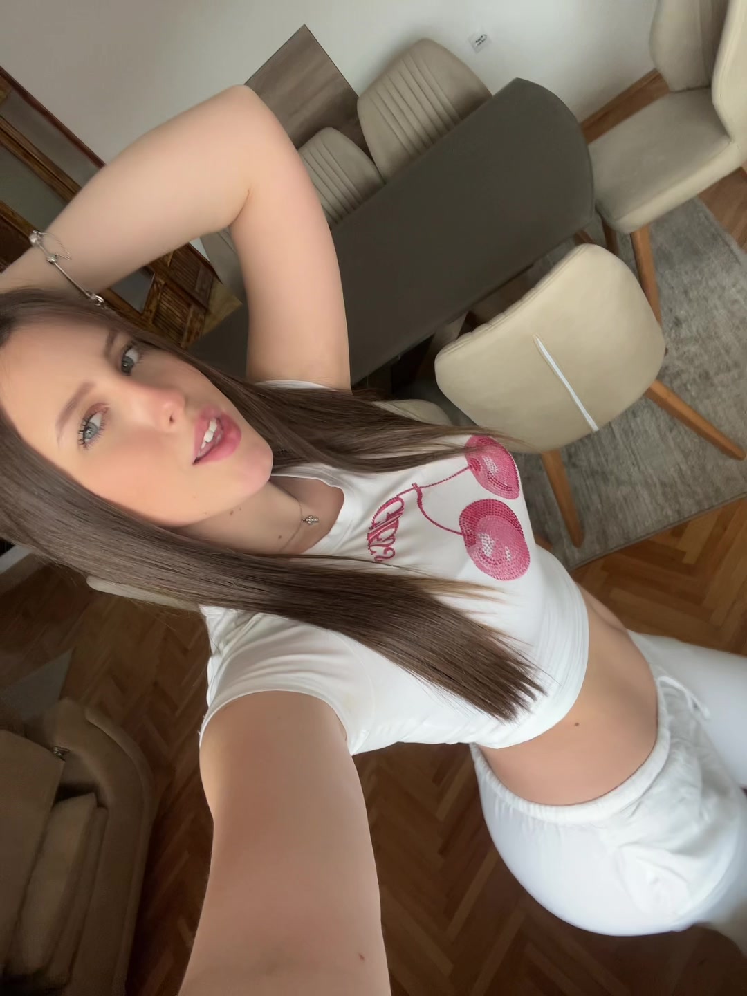 @сташа