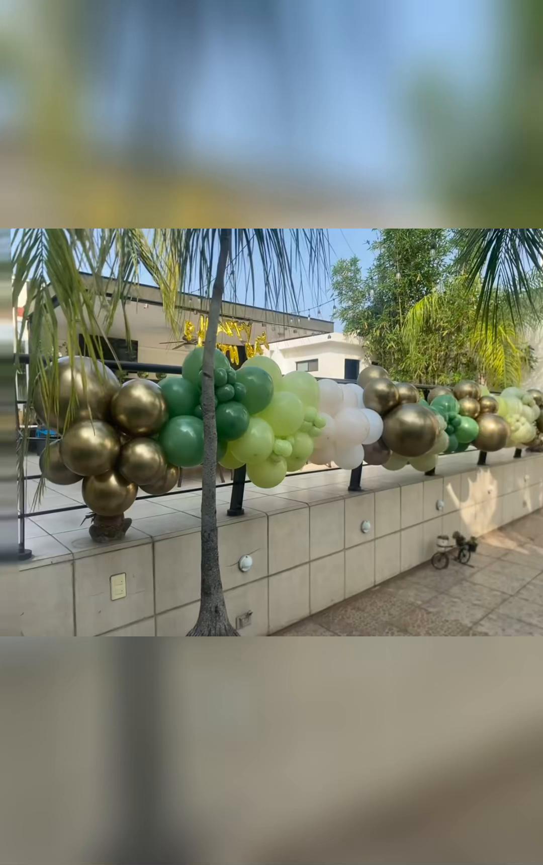 @Elite Balloons