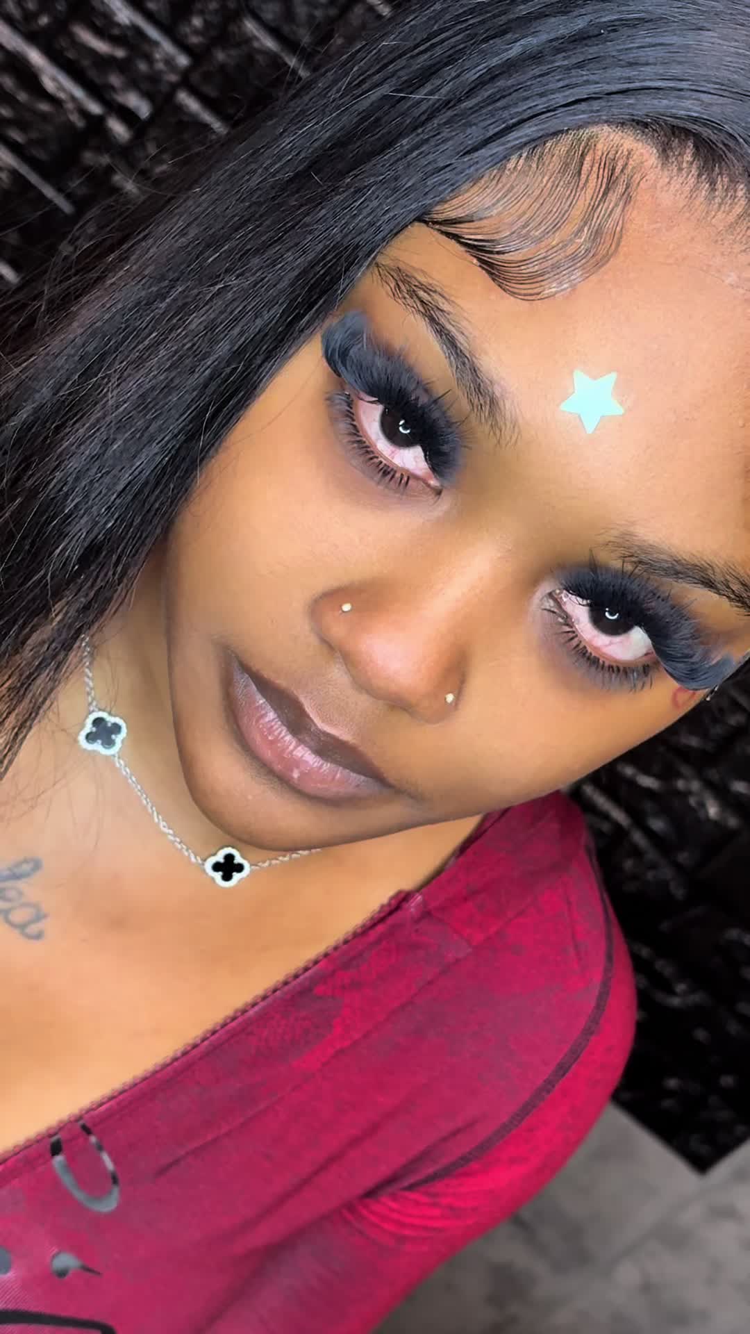 @Ayooskinny