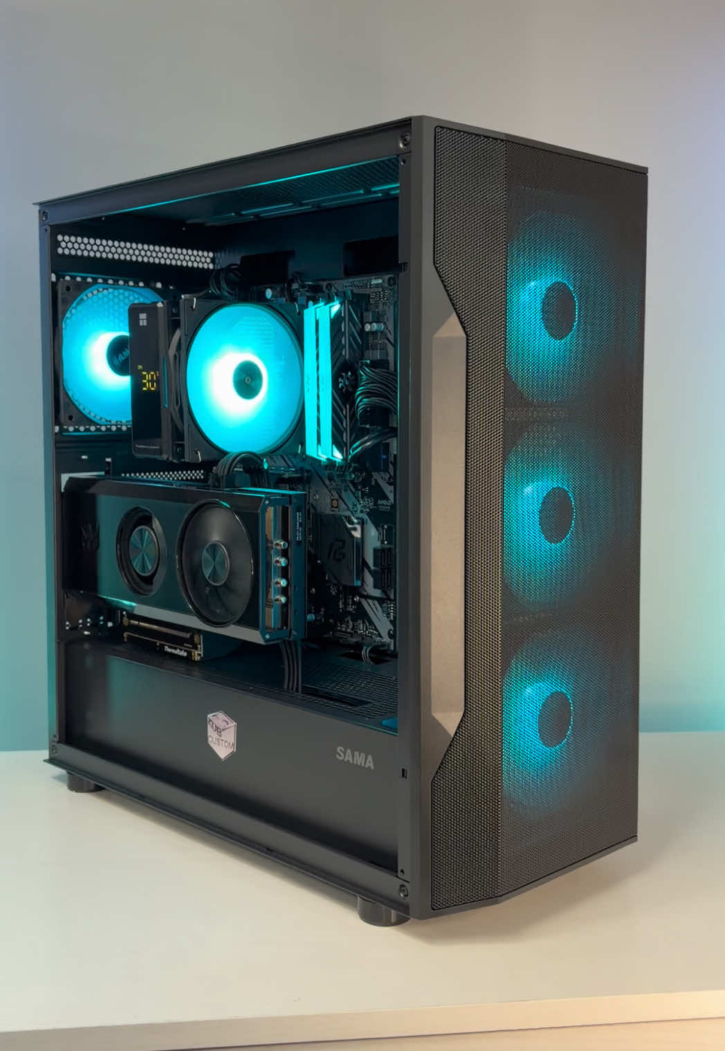 @KUB Custom PC