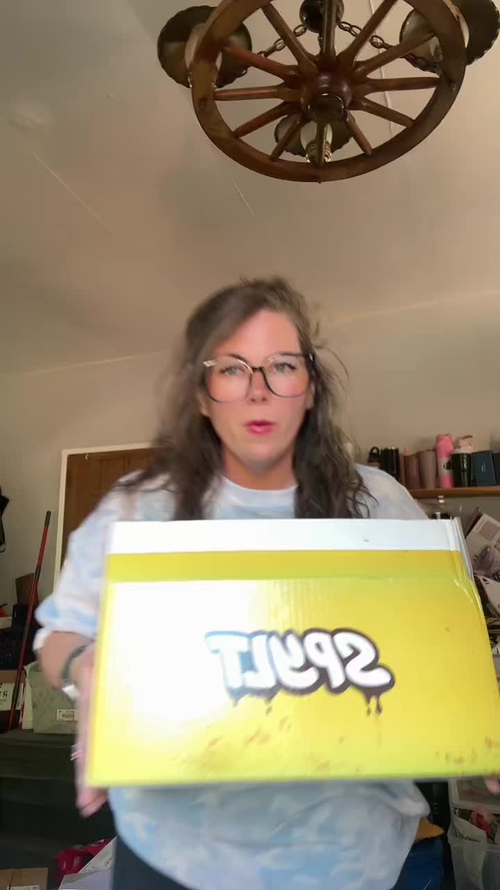 @Kellie chaos 2739