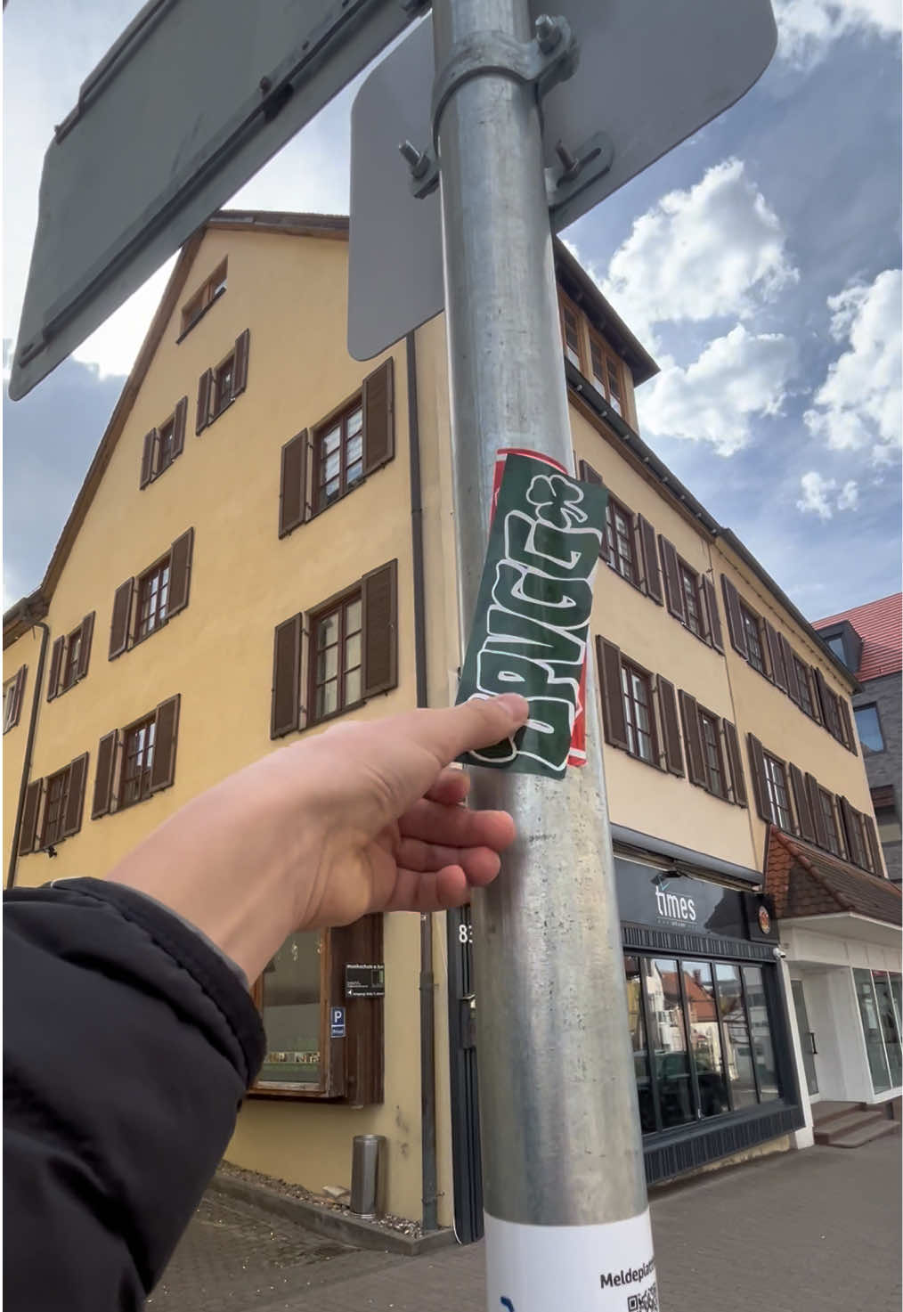 @SpVgg.klebt