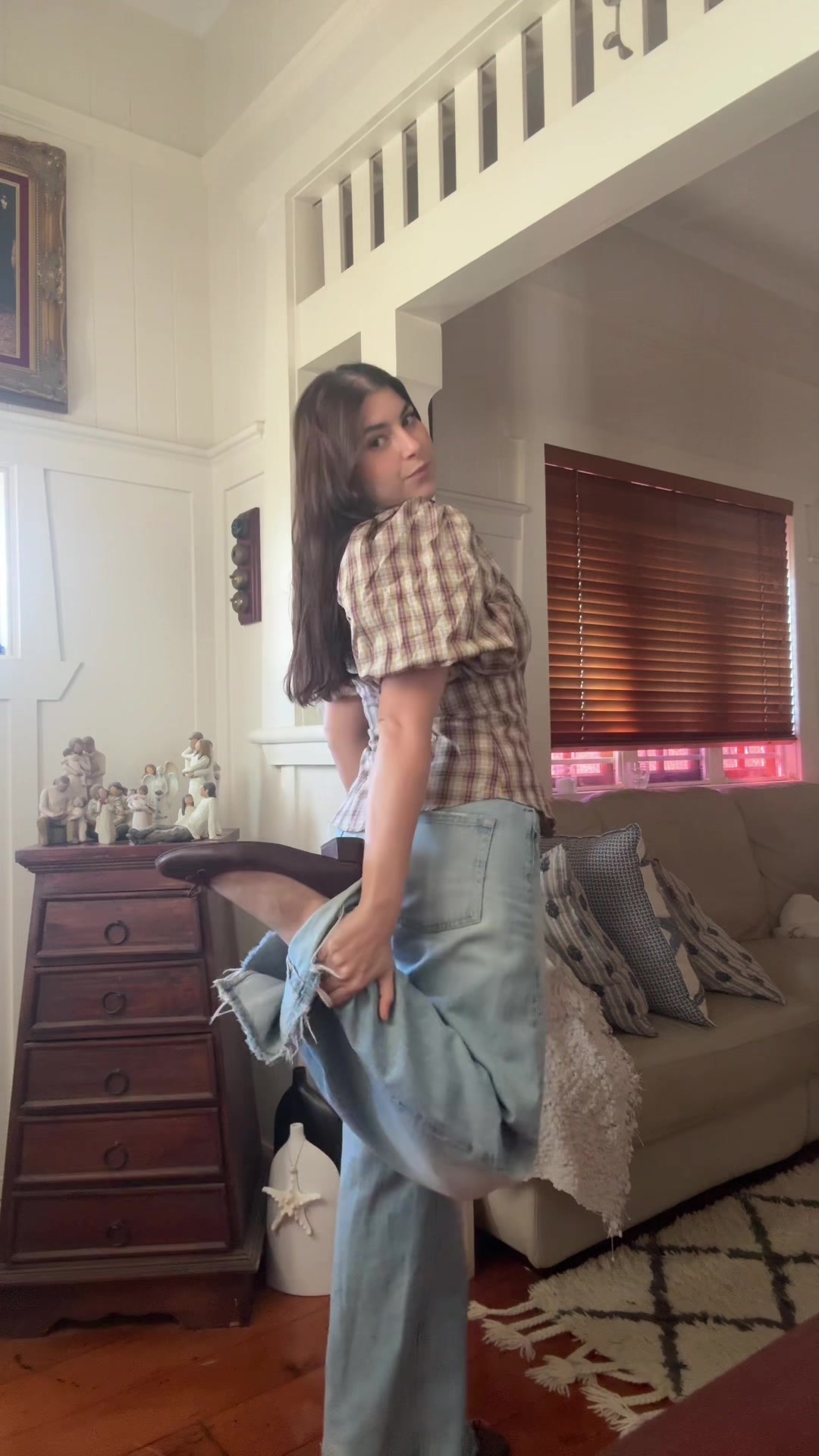@daniela