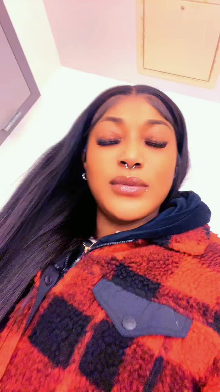 @🦋Neecy-bling🦋