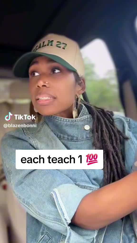 @StarrDustt