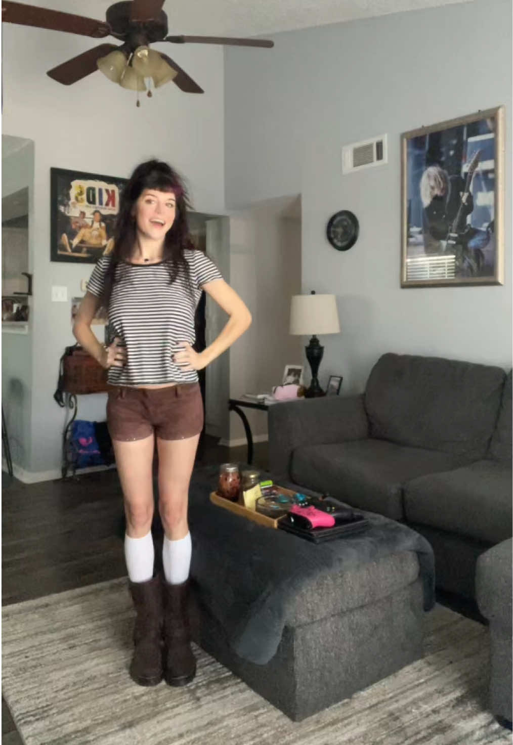 @moodybluu