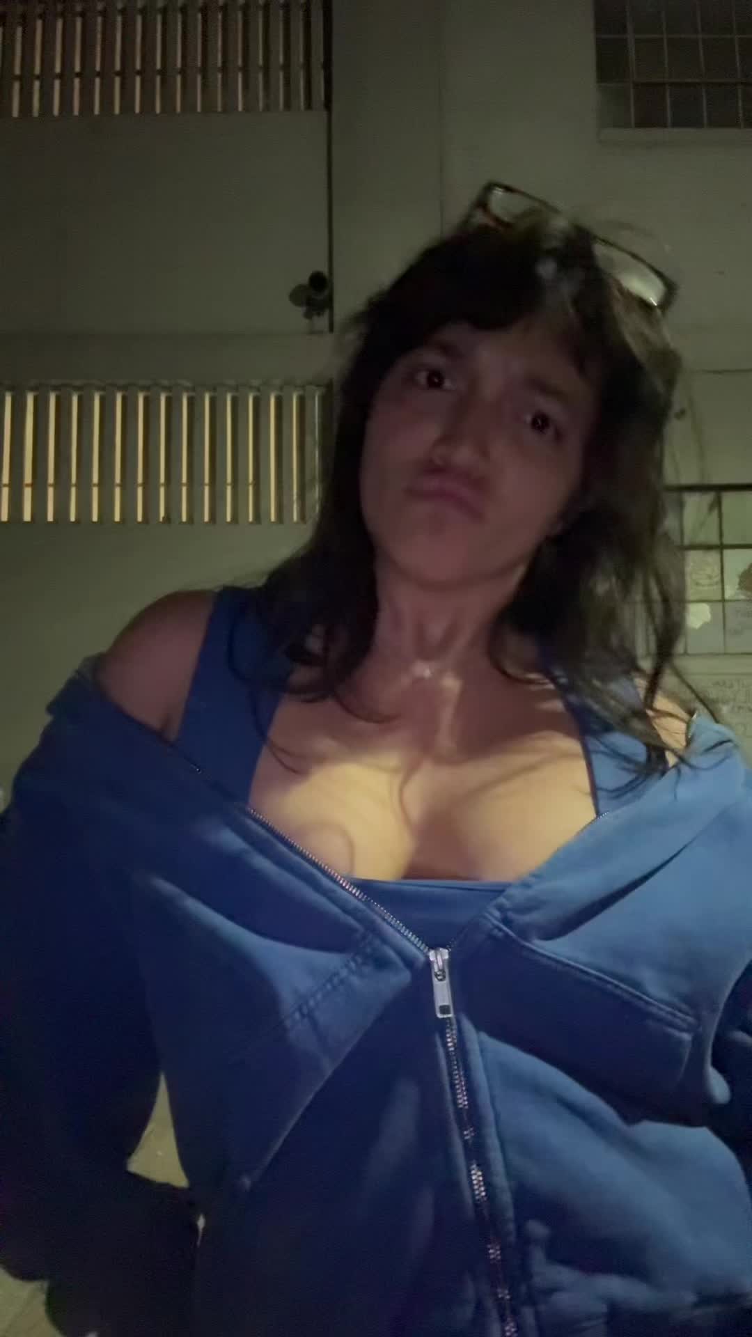 @Julieta