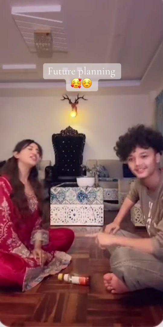@🙈THE REAL AAYUZEH JANTA🙈