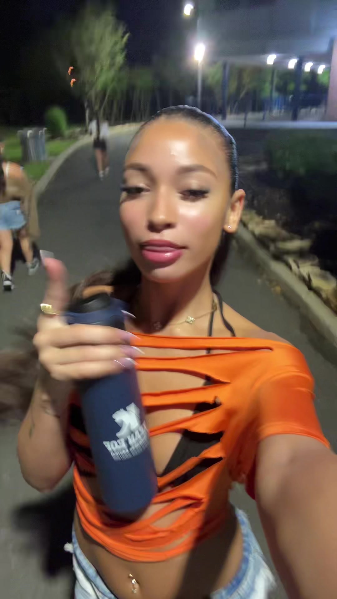 @aravely_