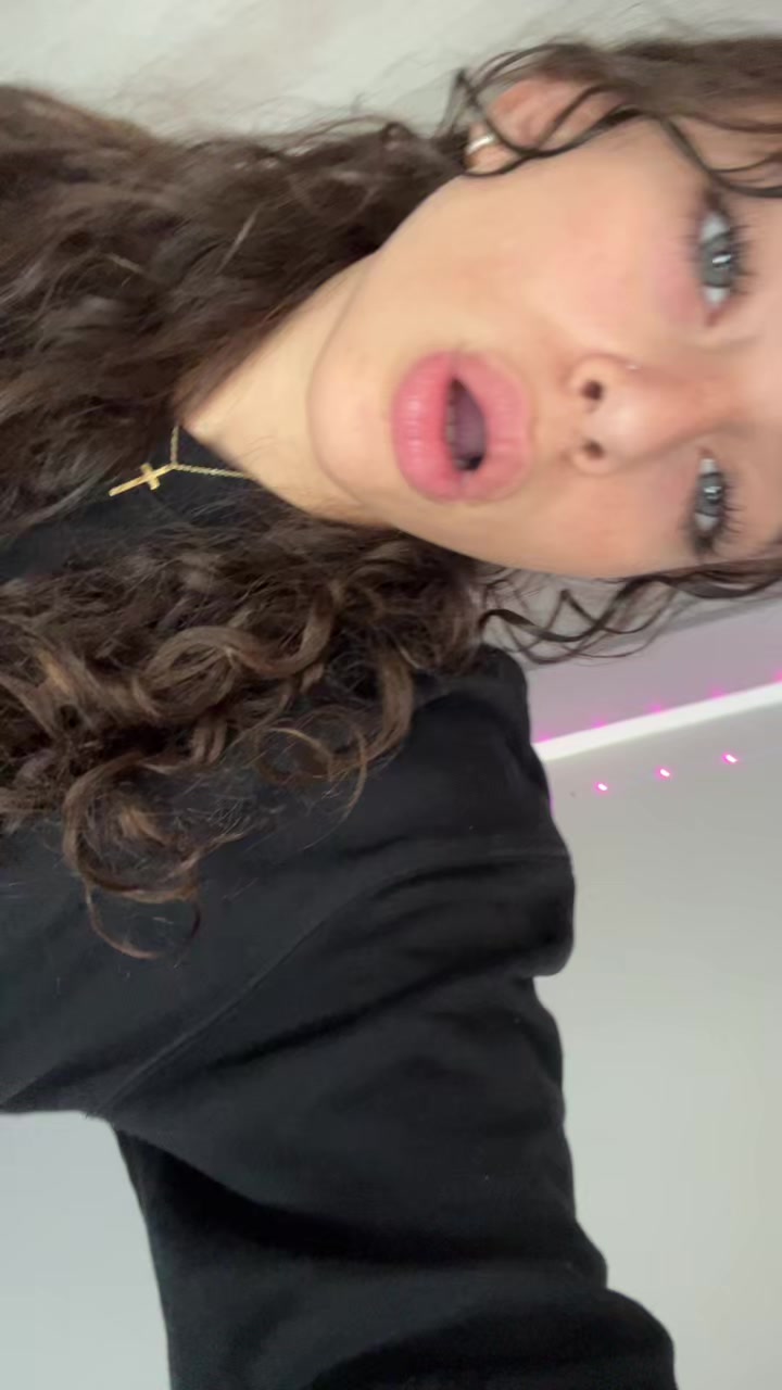 @LOLAAA